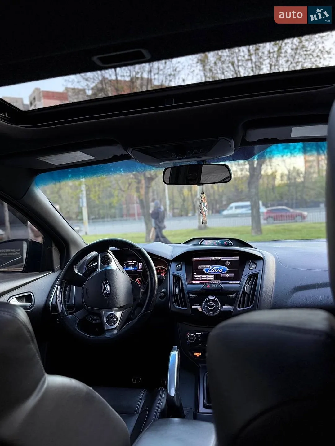 2012 Ford Focus - мініатюра 12
