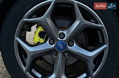 Хетчбек Ford Focus 2012 в Дніпрі