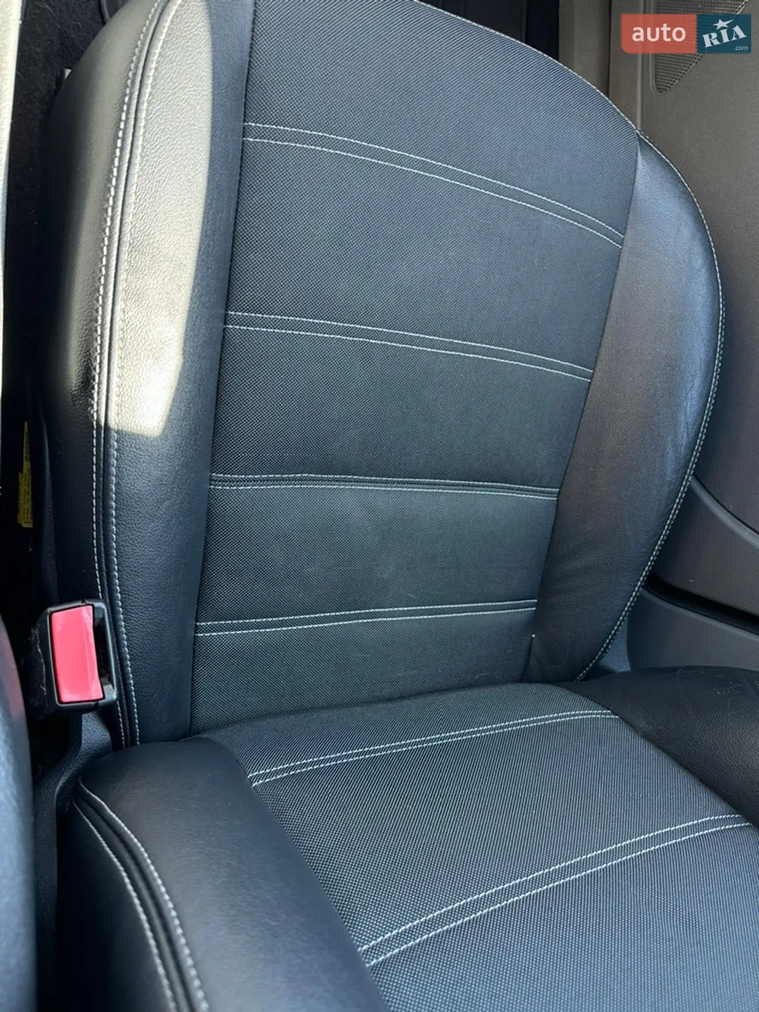 2010 Ford Focus - мініатюра 21