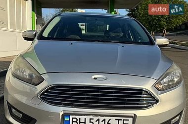 Седан Ford Focus 2015 в Балті