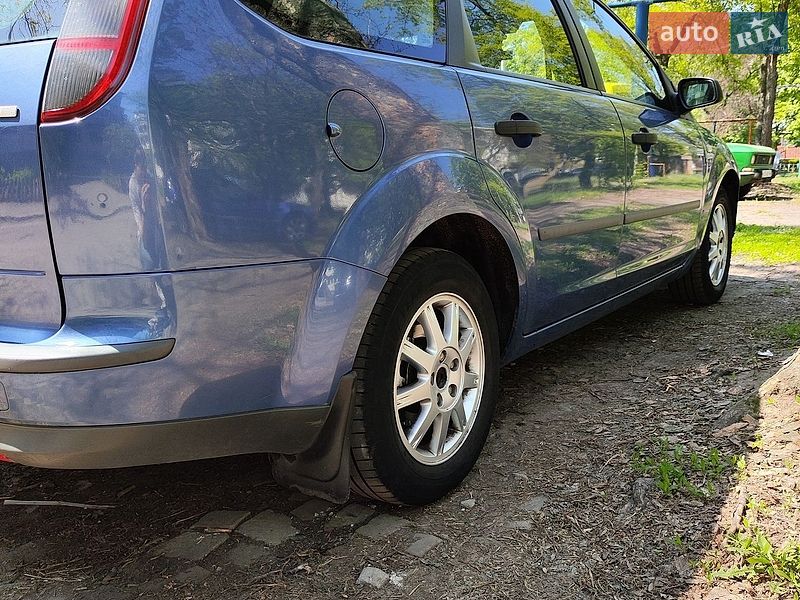 Універсал Ford Focus 2004 в Черкасах