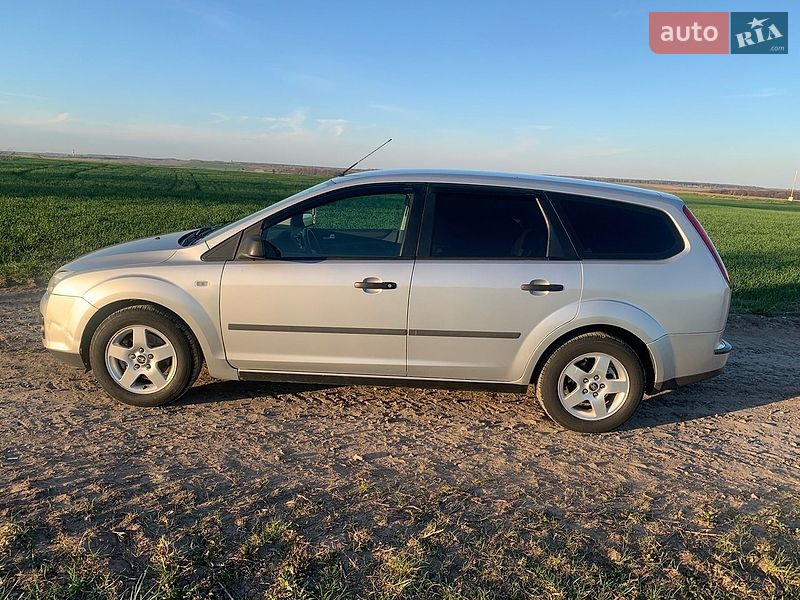 Универсал Ford Focus 2004 в Владимире