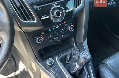 Хэтчбек Ford Focus 2016 в Киеве