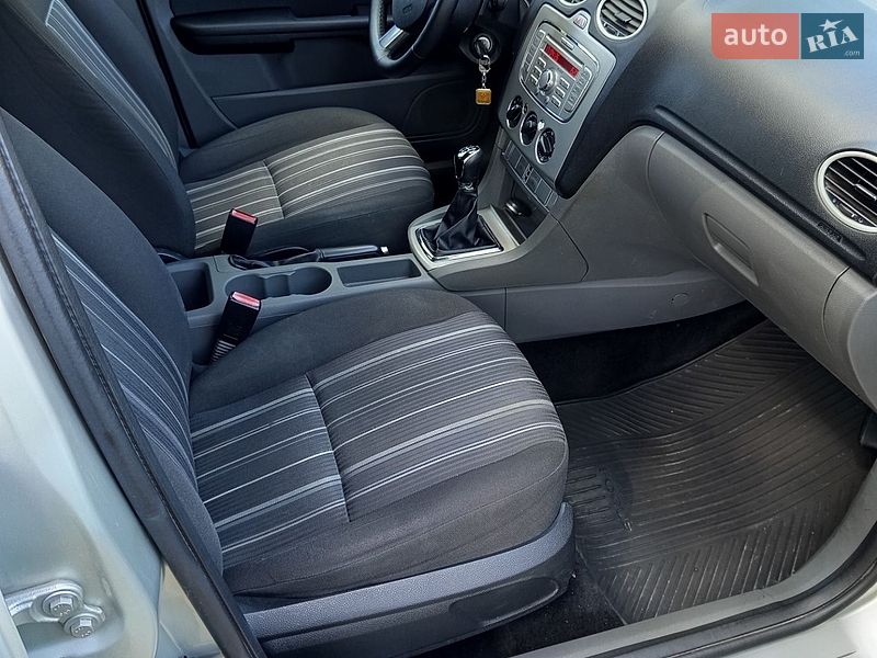 Хэтчбек Ford Focus 2008 в Калуше