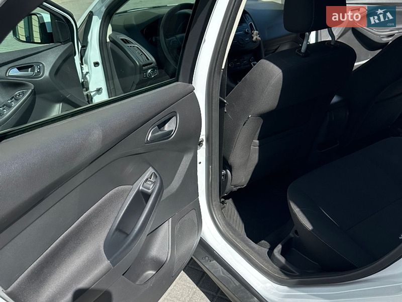 Хэтчбек Ford Focus 2017 в Киеве