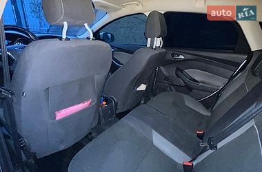 Хэтчбек Ford Focus 2011 в Виноградове