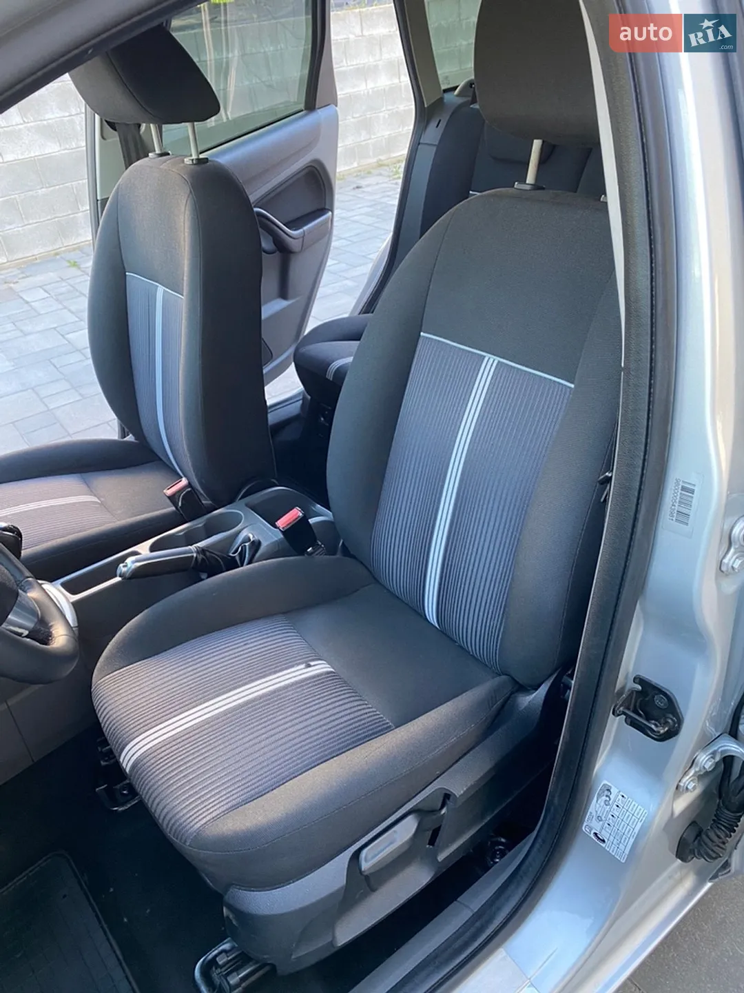 2010 Ford Focus - мініатюра 23