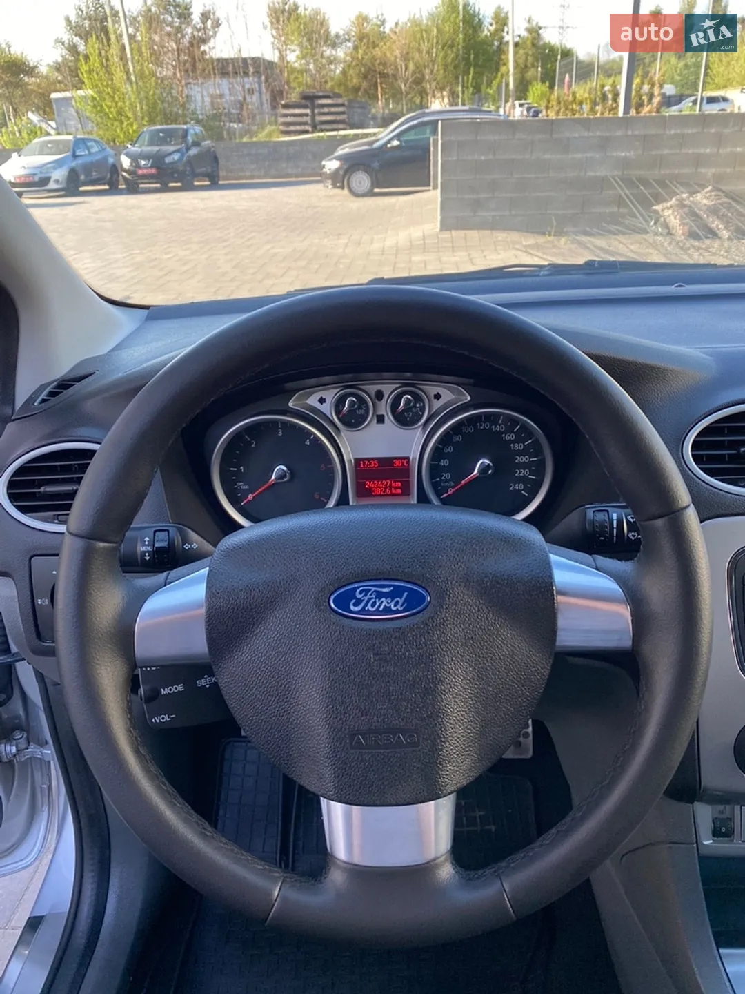 2010 Ford Focus - мініатюра 28