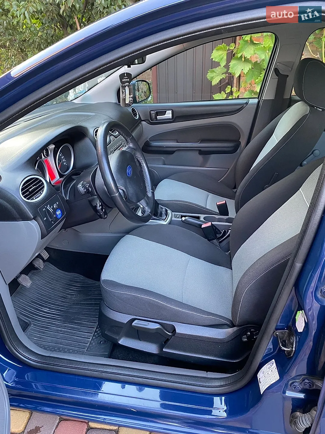 2010 Ford Focus - мініатюра 15