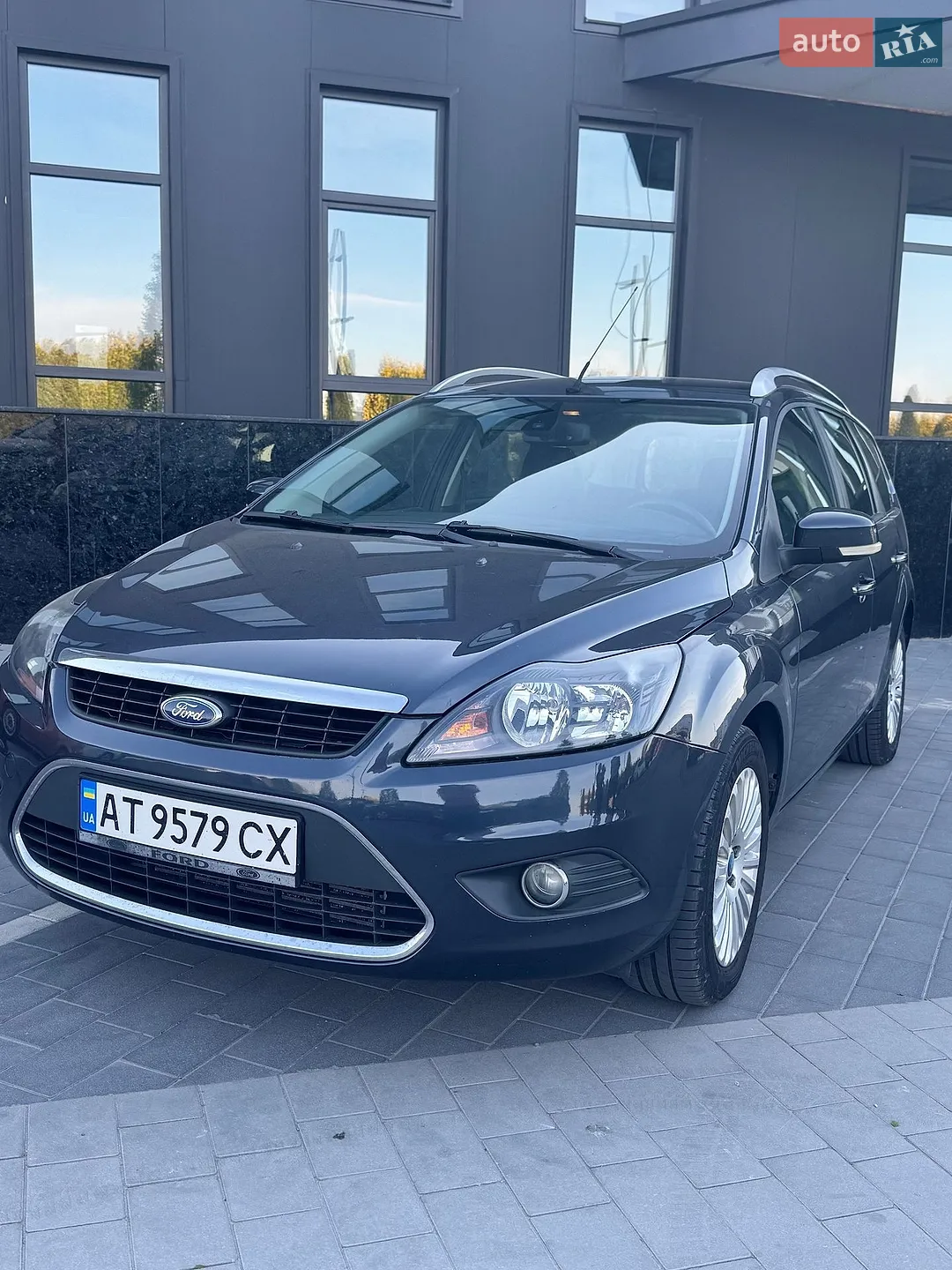2010 Ford Focus - мініатюра 4