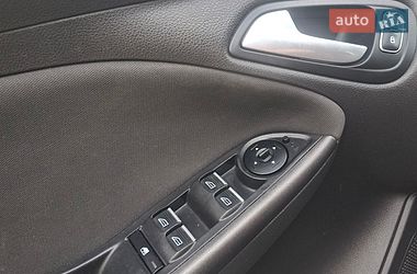 Седан Ford Focus 2015 в Николаеве
