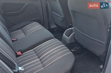 Хэтчбек Ford Focus 2008 в Гайсине