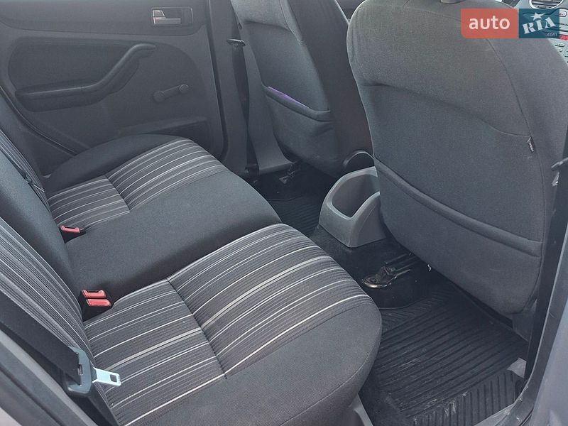 Хэтчбек Ford Focus 2008 в Гайсине