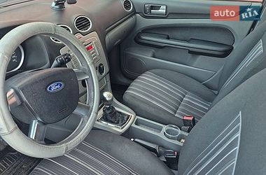 Хэтчбек Ford Focus 2008 в Гайсине