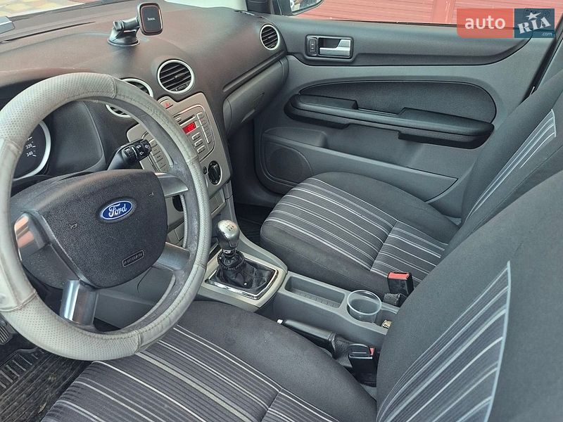 Хэтчбек Ford Focus 2008 в Гайсине