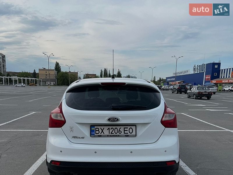 Хэтчбек Ford Focus 2012 в Каменец-Подольском