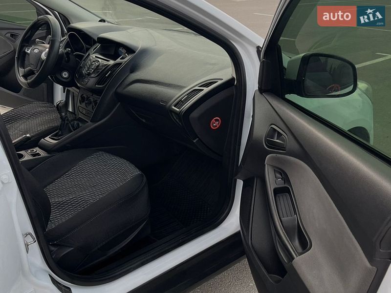 Хэтчбек Ford Focus 2012 в Каменец-Подольском