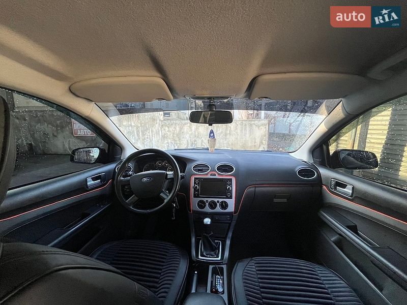 Хетчбек Ford Focus 2007 в Чернівцях