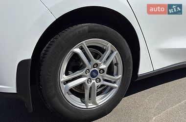 Хетчбек Ford Focus 2019 в Дніпрі
