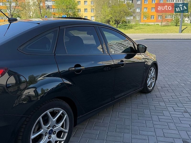 Седан Ford Focus 2015 в Дніпрі
