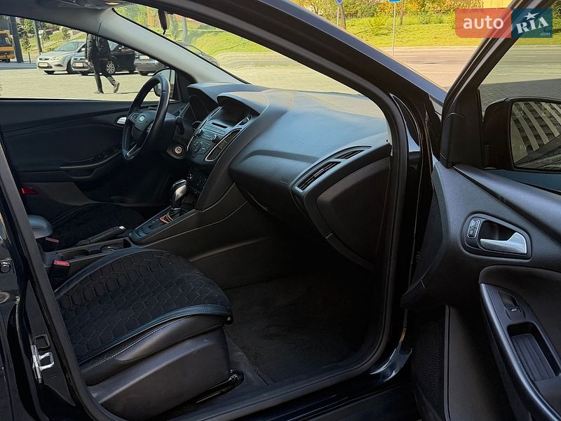 Седан Ford Focus 2015 в Дніпрі