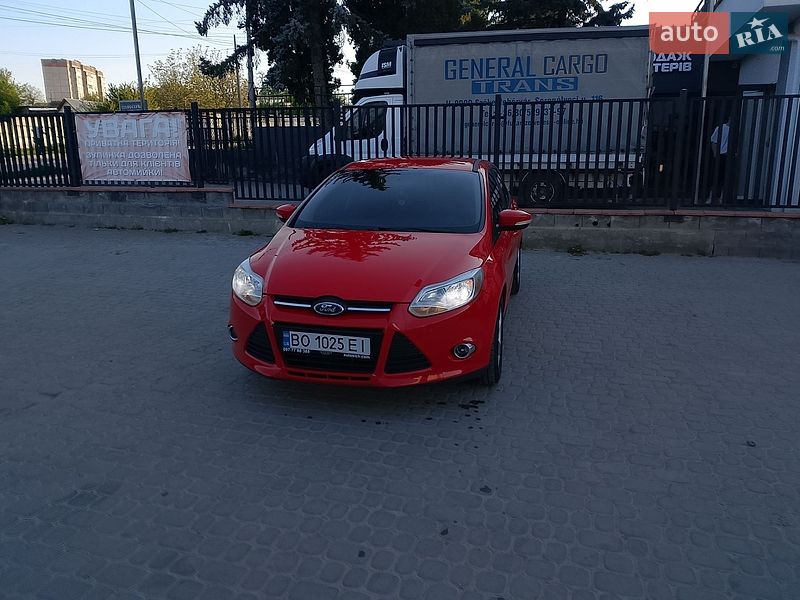 Седан Ford Focus 2014 в Чорткове