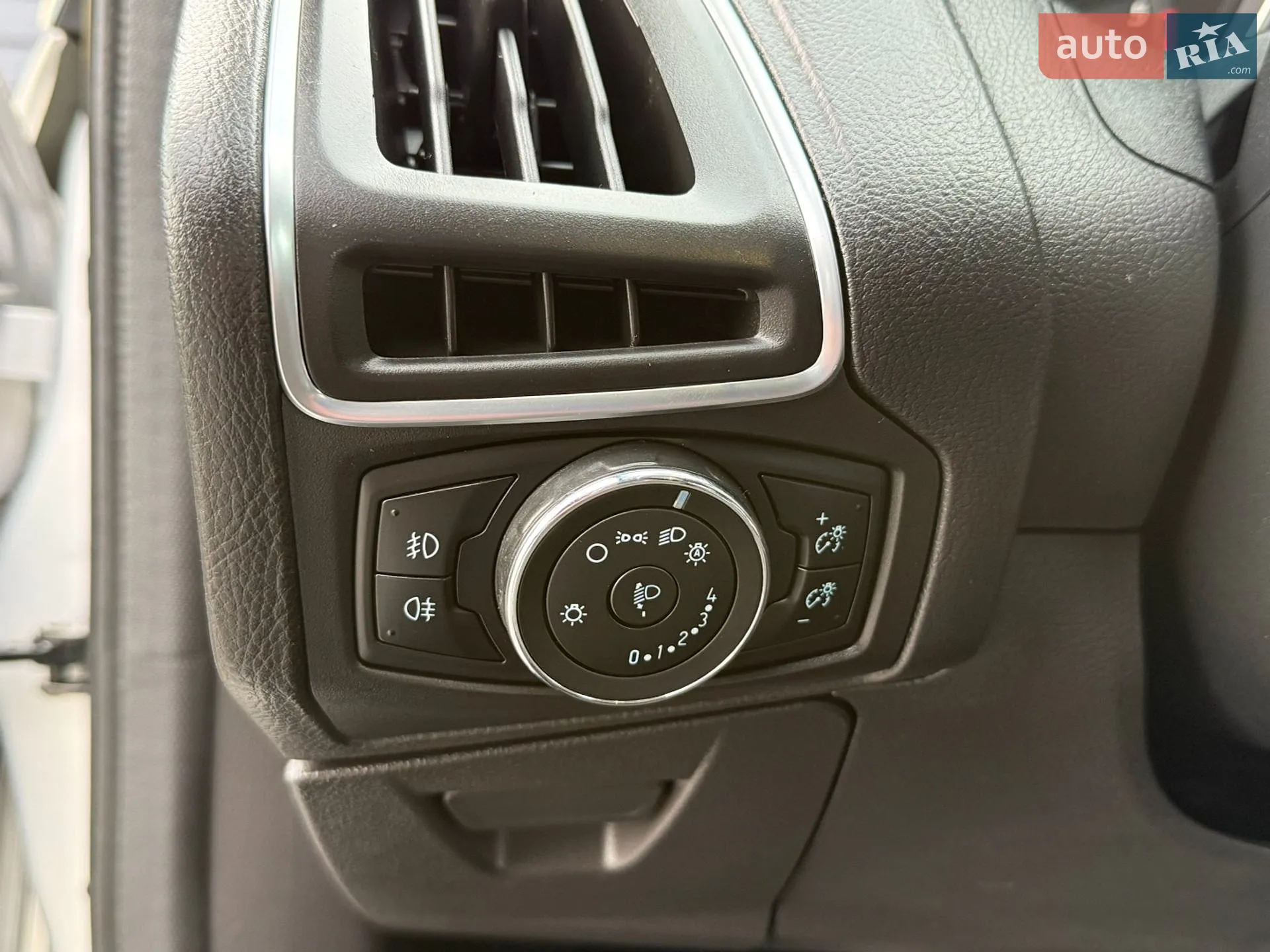2013 Ford Focus - мініатюра 44