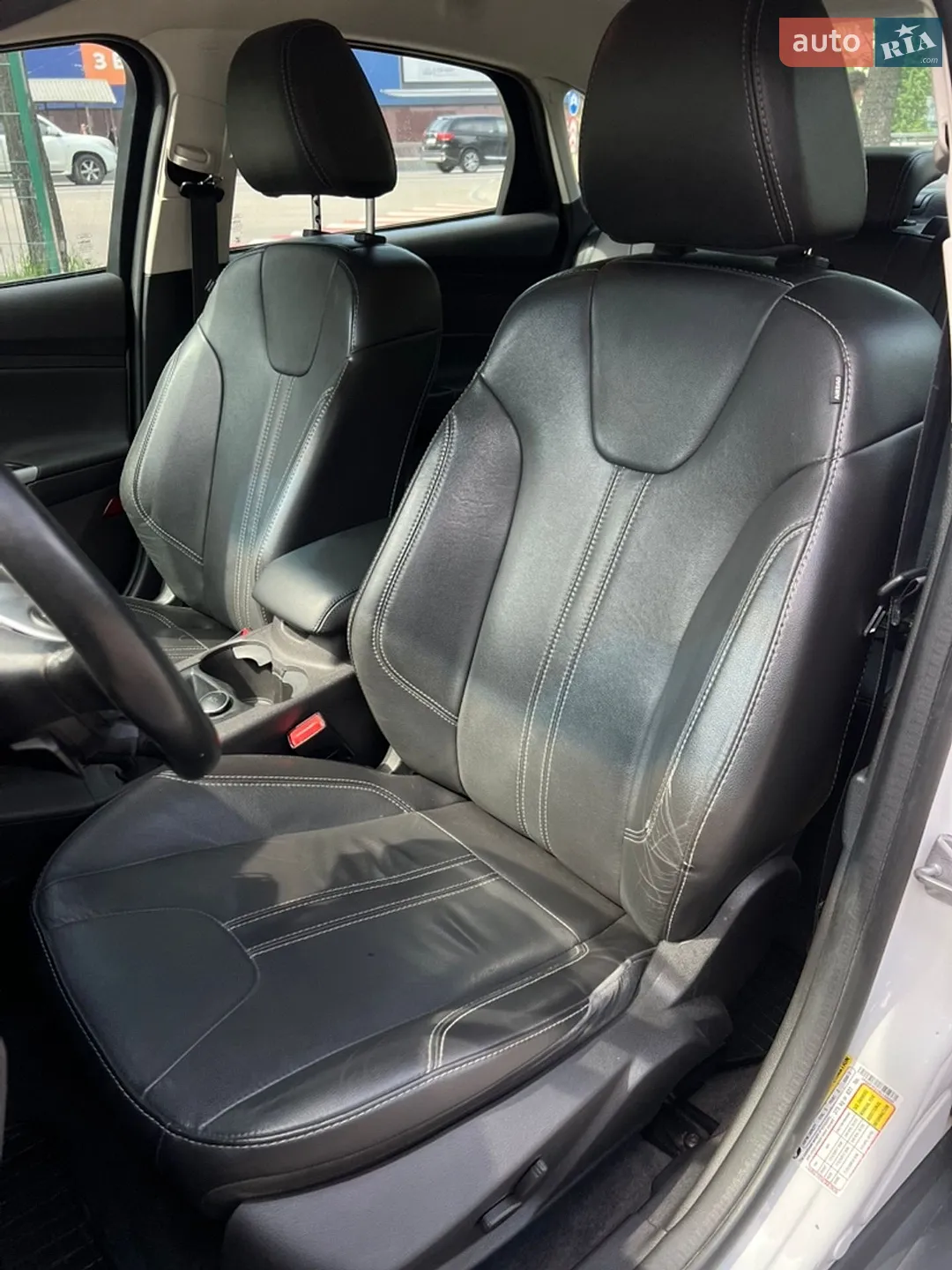 2013 Ford Focus - мініатюра 18