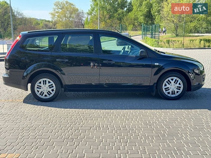 Універсал Ford Focus 2005 в Кам'янському