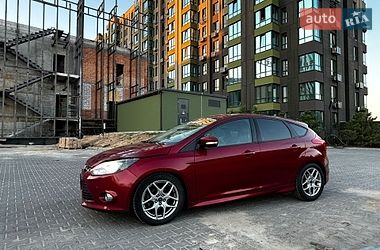 Хэтчбек Ford Focus 2014 в Софиевской Борщаговке