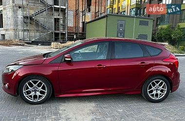 Хэтчбек Ford Focus 2014 в Софиевской Борщаговке
