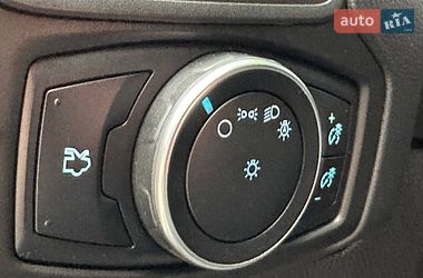 Седан Ford Focus 2016 в Львове