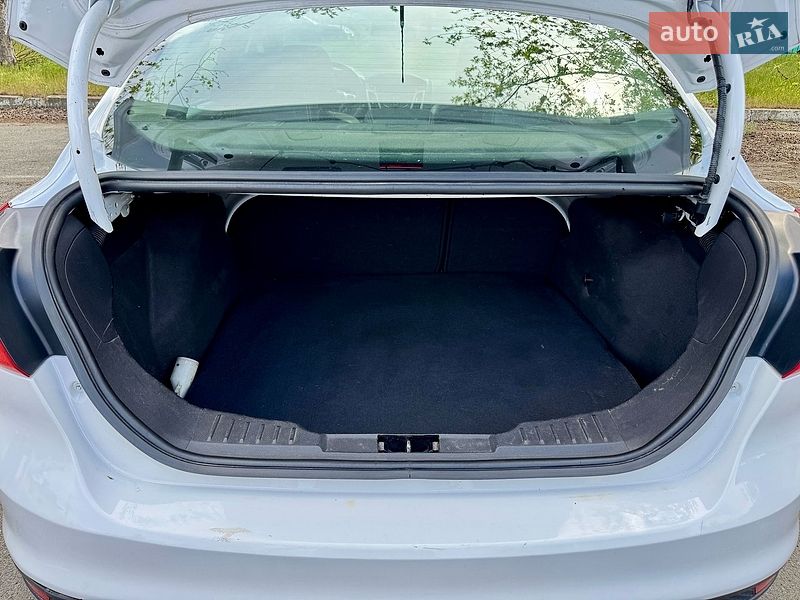 Седан Ford Focus 2014 в Киеве