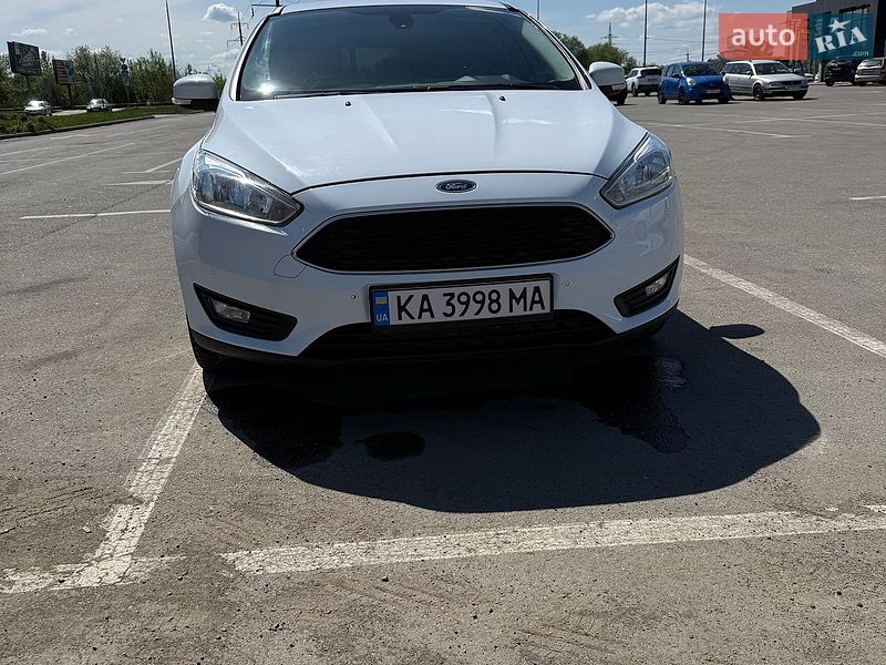 Хэтчбек Ford Focus 2016 в Ирпене