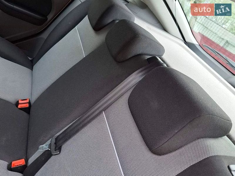 Хетчбек Ford Focus 2010 в Новомиргороді