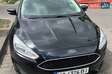Хэтчбек Ford Focus 2015 в Львове