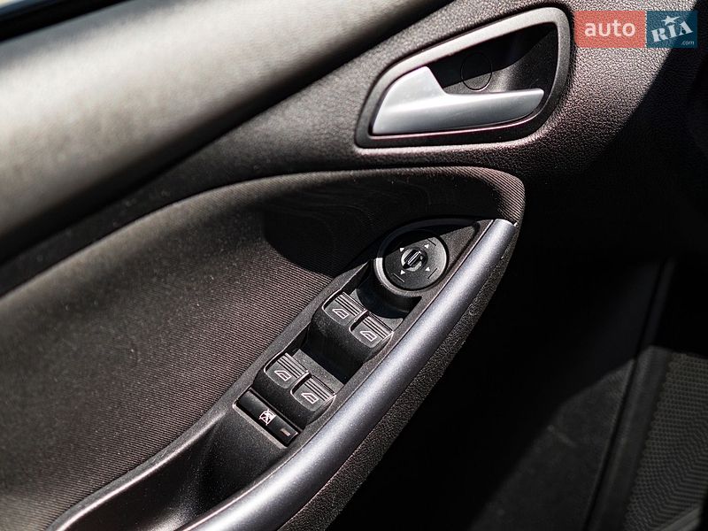 Седан Ford Focus 2014 в Кропивницком
