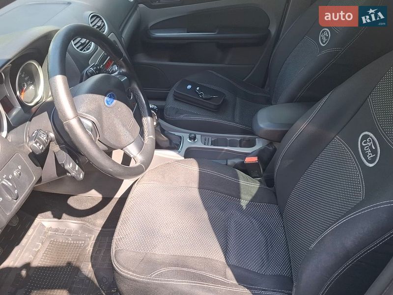 Седан Ford Focus 2010 в Запорожье