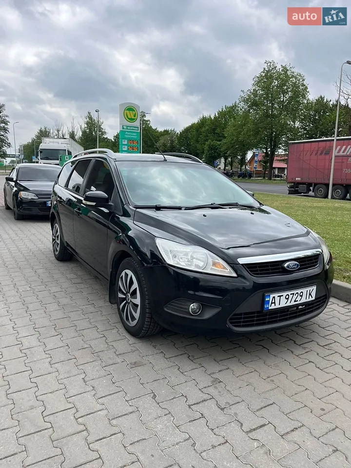 2010 Ford Focus - мініатюра 10