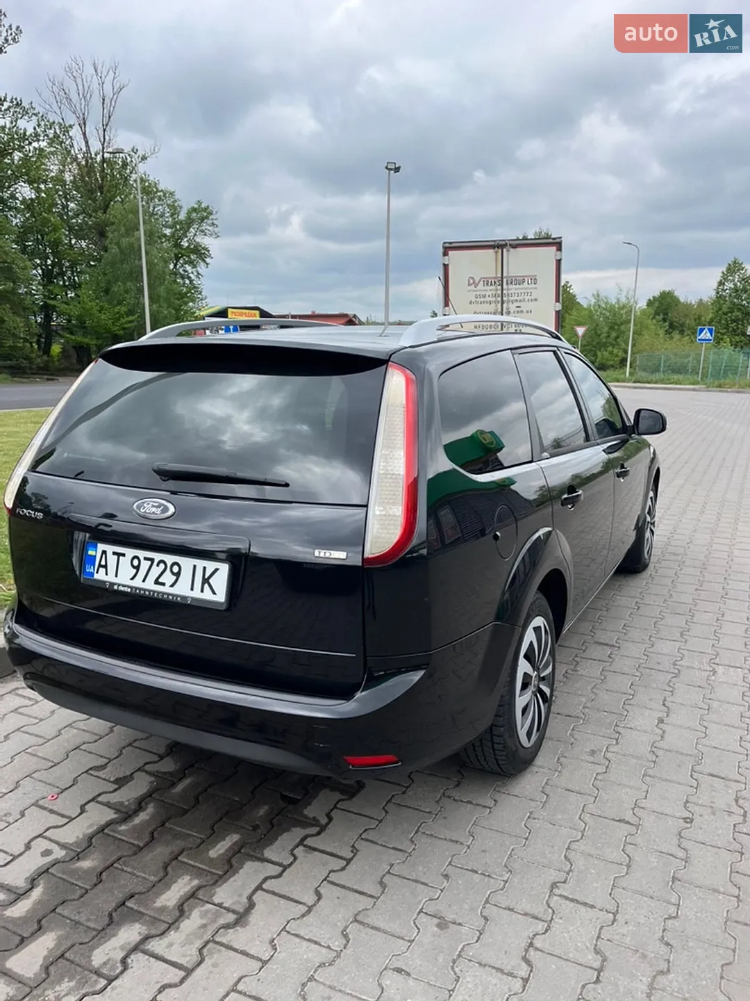 2010 Ford Focus - мініатюра 2