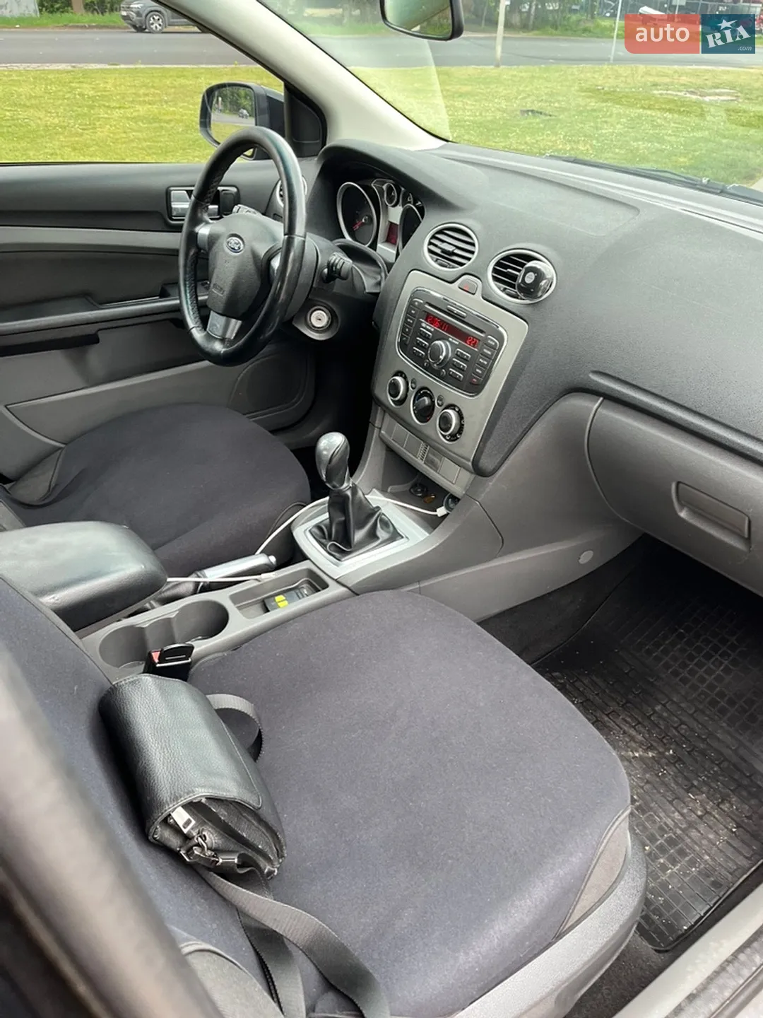 2010 Ford Focus - мініатюра 10