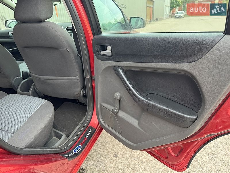 Хэтчбек Ford Focus 2006 в Кропивницком