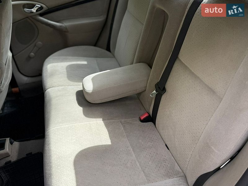 Седан Ford Focus 2003 в Києві