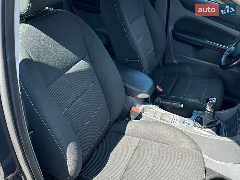 Универсал Ford Focus 2010 в Луцке