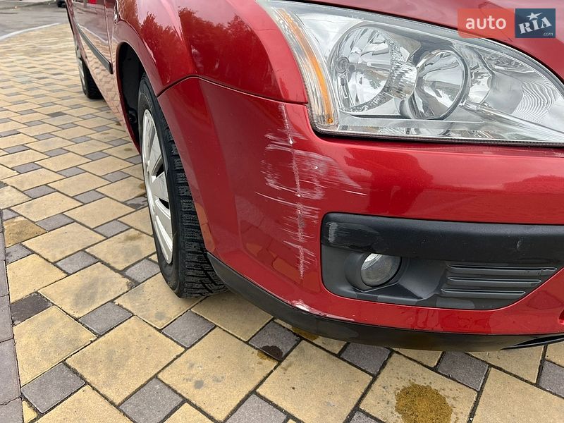 Хэтчбек Ford Focus 2006 в Киеве