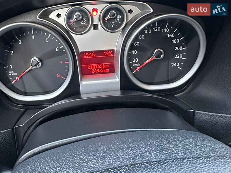 Хетчбек Ford Focus 2011 в Карлівці