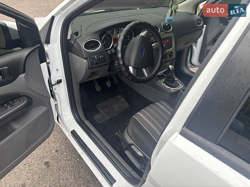 Універсал Ford Focus 2010 в Кривому Розі