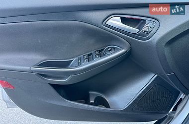 Хэтчбек Ford Focus 2016 в Киеве