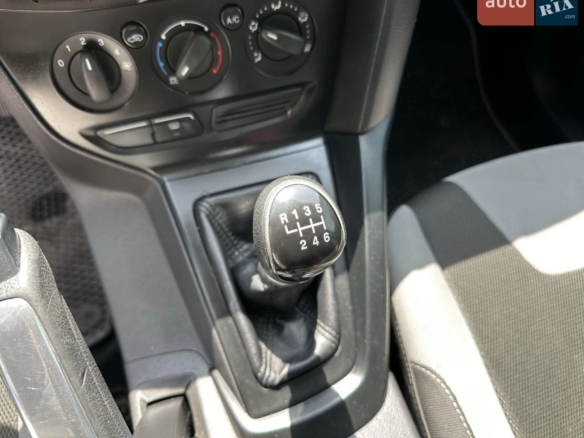 2013 Ford Focus - мініатюра 26
