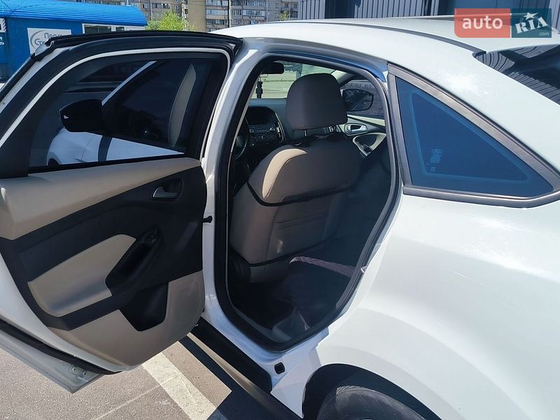 Седан Ford Focus 2016 в Киеве